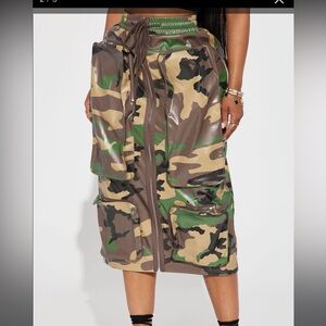 Camouflage faux skirt